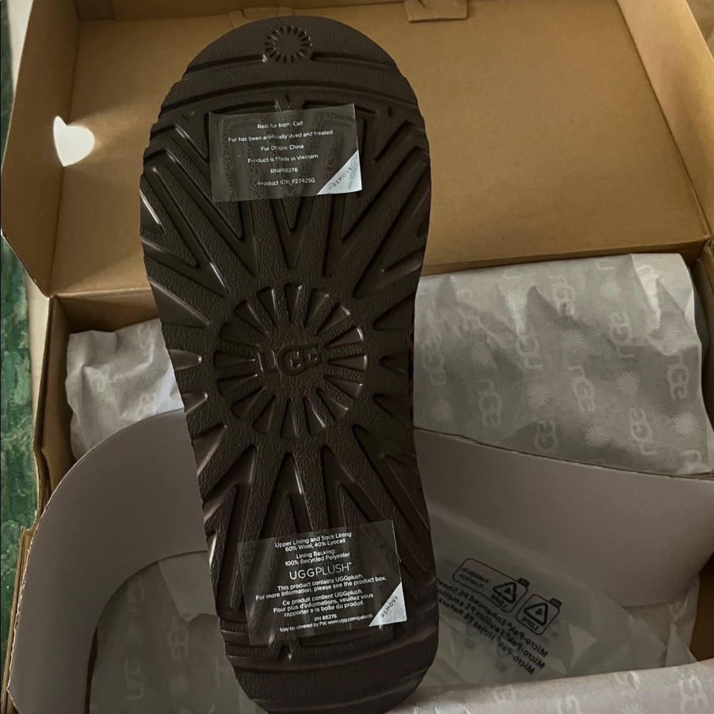UGG® TASMAN CASPIAN SLIPPERS - Picture 6 of 7